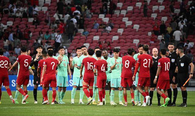 国乒回归首秀大放异彩，哈登主场球迷高呼名字